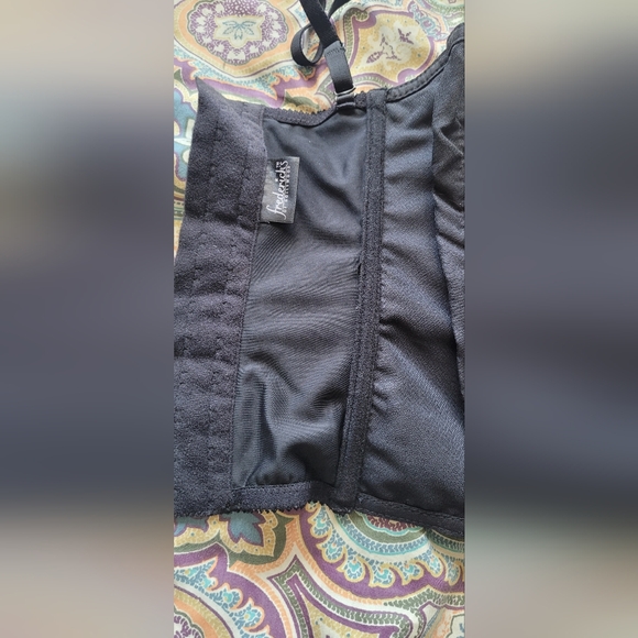 Womens Pirate Costume size Meduim - Picture 6 of 8